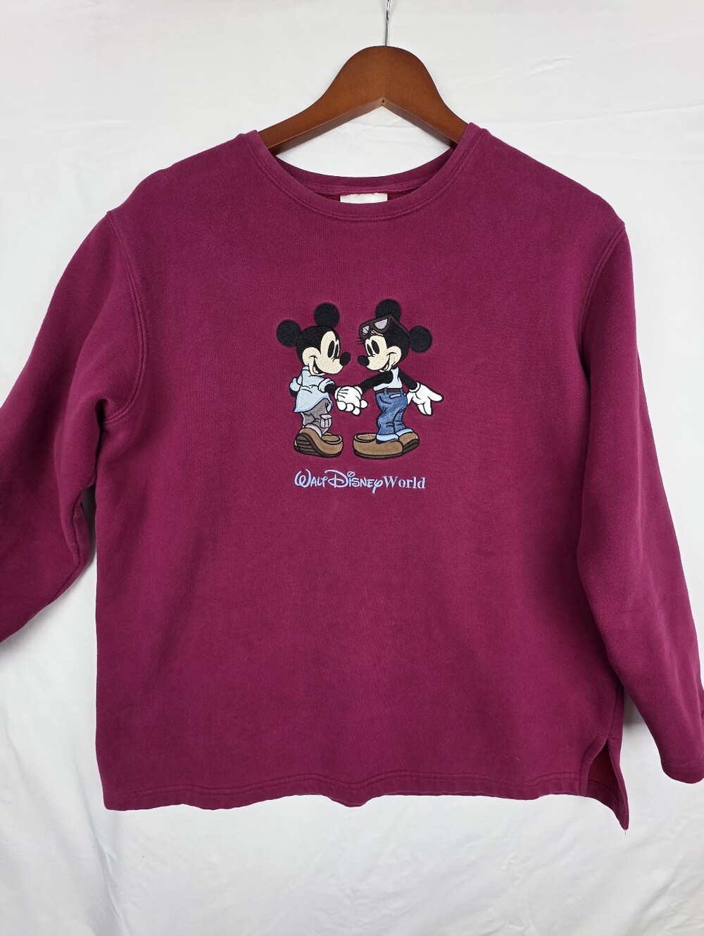 Vintage Walt Disney World Embroidered Sweatshirt Mickey And Minnie Large